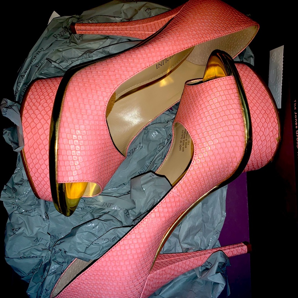 Peep toe heels